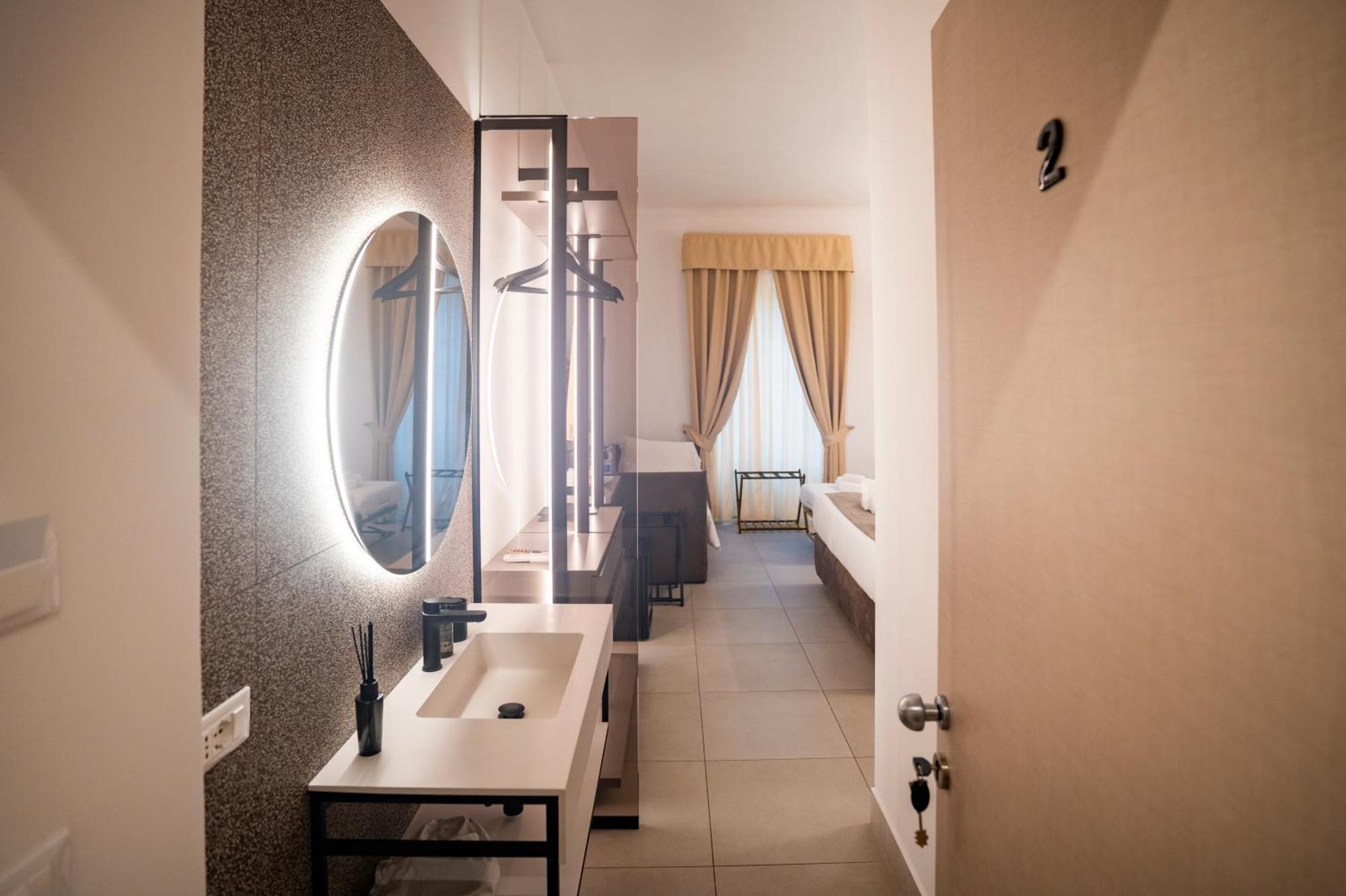 Cicerone'S Luxury Suites — Foto 2
